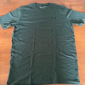 Black Underarmour Tshirt